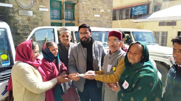 Additional Deputy Commissioner Shivam Pratap Singh flagged off the ambulance