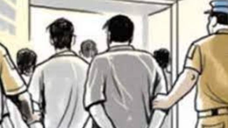 UP and Rakkar police caught fugitive criminal from Uttar Pradesh