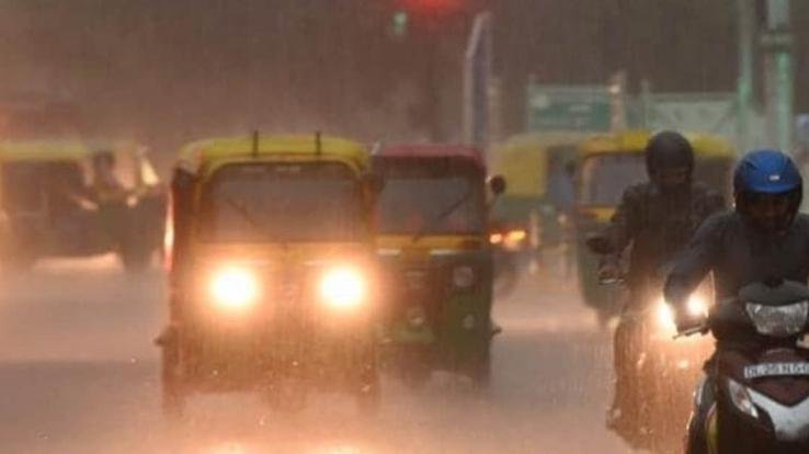 Delhi-NCR-and-strong-winds-in-North-India