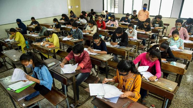 Now students will be able to apply till March 12 for graduation exams in colleges
