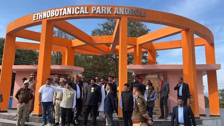 Deputy CM inspected the under-construction Ethnobotanical Park in Andrauli