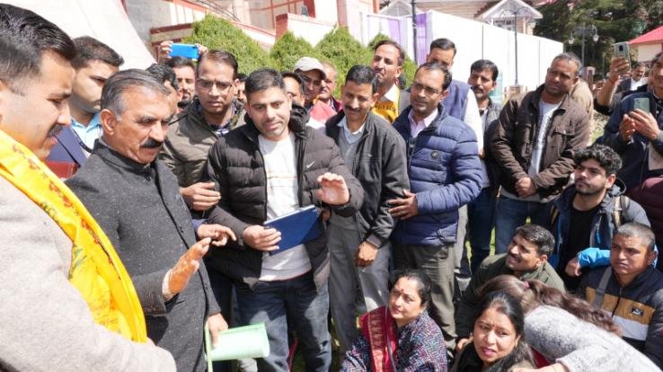 Unemployed Art Teachers Association met the Chief Minister