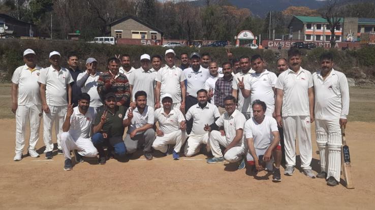  A friendly cricket match was organized between SDM XI and Bar XI