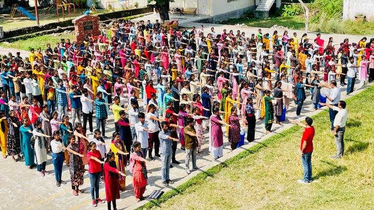 Oath -administered- to- students- against- drugs- in- Government -College- Mataur