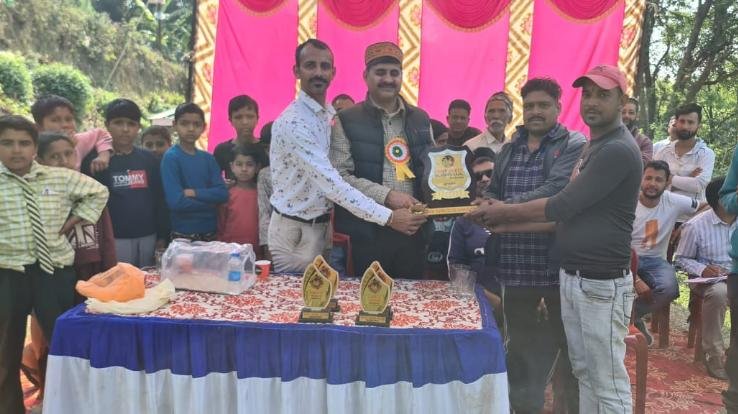 Kangra: Will demand from the Chief Minister to build a new airport on the vacant land in Kavalu - Pawan Kajal