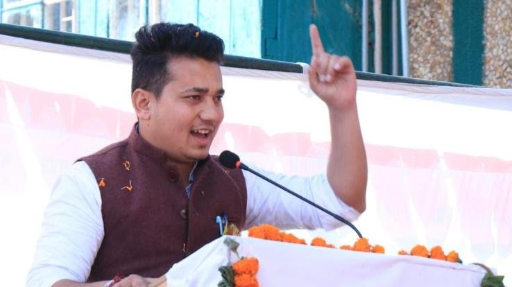Shimla: Sukhu-government-will-be-known-for-closing-educational-institutions: Akash Negi