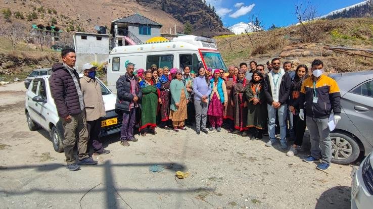 The Hans Foundation's mobile medical unit checked people's health at the health fair in Palchan
