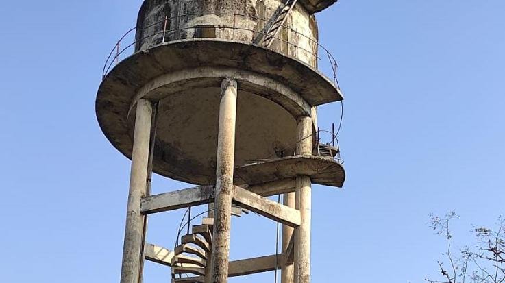 The water tank is leaking just 20 meters away from the department's office