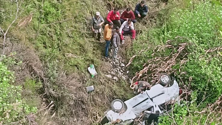 Car accident near Senthwa scissors of Nithar, one died on the spot