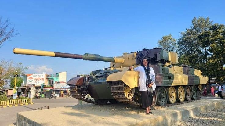 Una: Tank established on father's initiative, daughter photographed