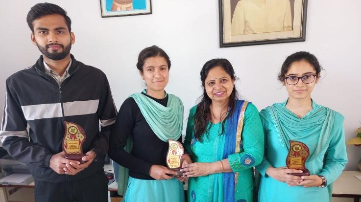 Indora: Atul First, Ritika Second in Kshatriya College Indora DLED first year 111 222