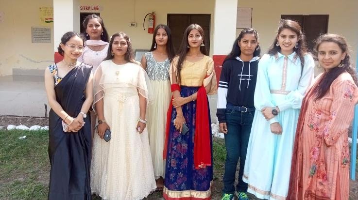 Indora: Farewell party given to final year students in Sugh Bhatoli College