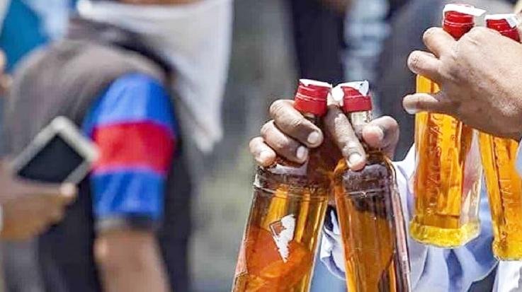 Jaswan Paragpur: Rakkar police caught 2 boxes of country liquor in Chamukha