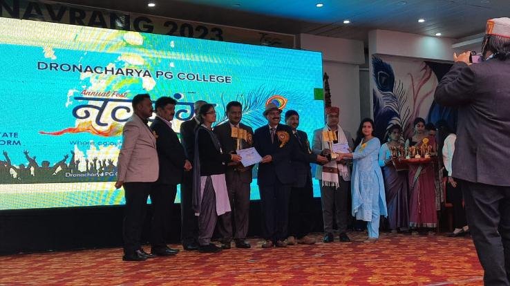  Indora: Atul in declamation, Anshul and Megha first in decoration