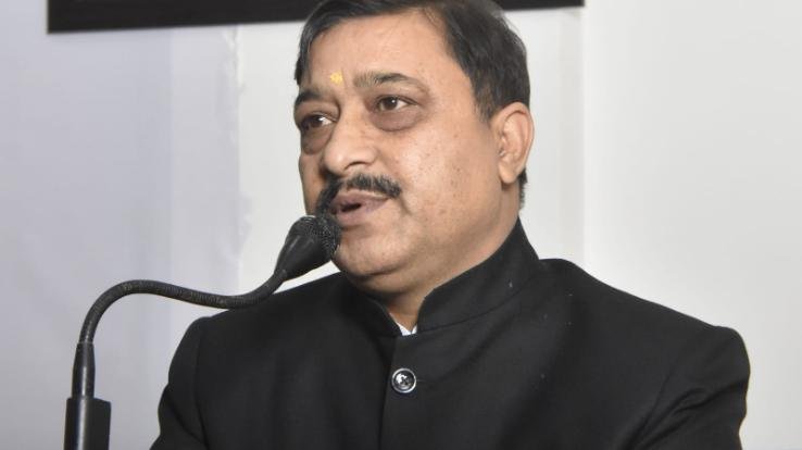  Shimla: Unfortunate to go to outsourced employees: Kashyap