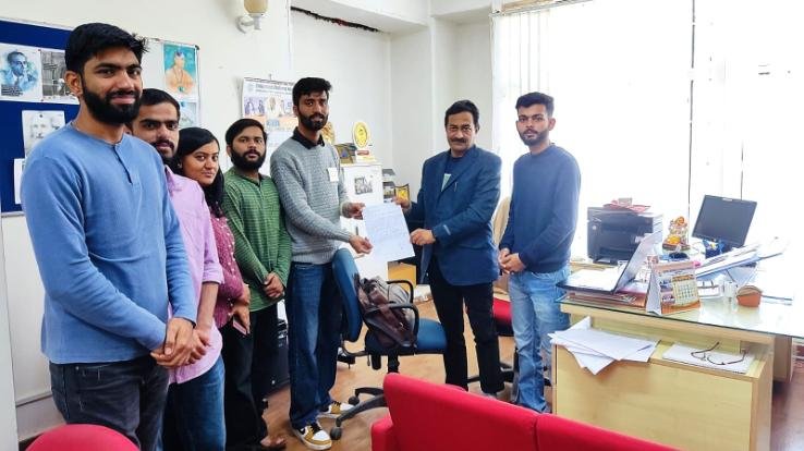 Dharamshala: ABVP submitted memorandum to CU Shahpur campus director