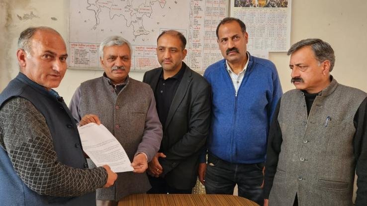 Shimla: BJP submitted memorandum to SDM Shimla