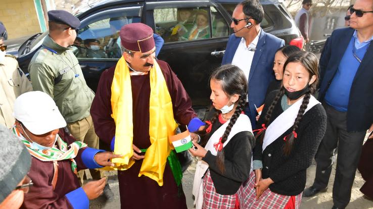 Chief Minister arrived to inspect the school on the request of the student