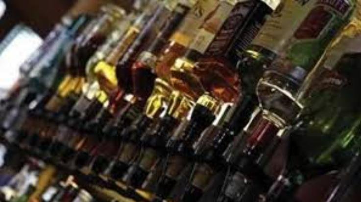 Jwalamukhi: 5 bottles of country liquor recovered from shopkeeper in Rajol