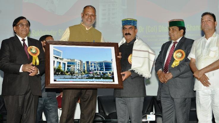  World class facilities will be available in the medical colleges of the state: Chief Minister