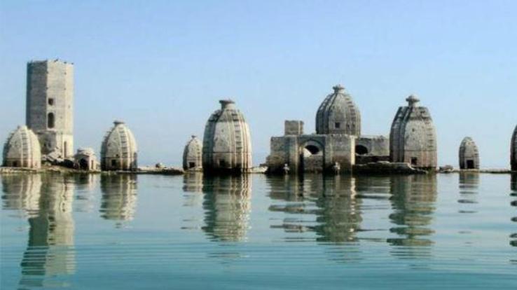 This -temple -built- by -Pandavas- is -covered- in -water -for -eight- months