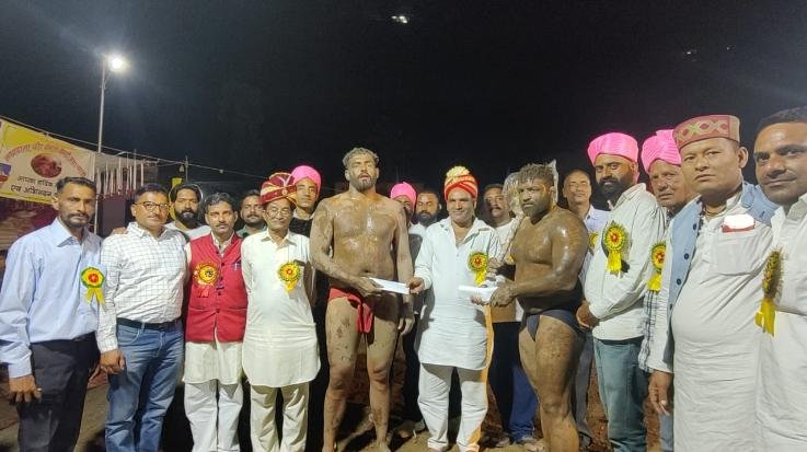 Dadlaghat: Kamaljit Dhumchhedi won the big gardener of Mangal Dangal