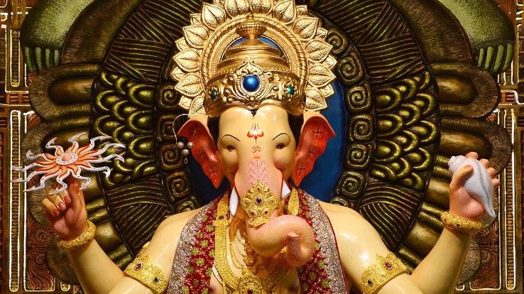 Shri -Ganesh -became -the- first -worshiper- like -this