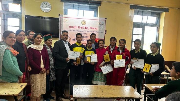 Kinnaur: Kalpa School's Kavya Kumari and Shikha first in the quiz