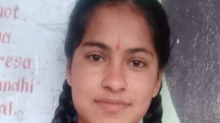 Chhog Tali's Deeksha first in school with 96 percent marks 1111