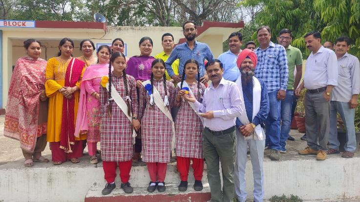  Indora: Bhogravaan School's 10th result was 100% 111
