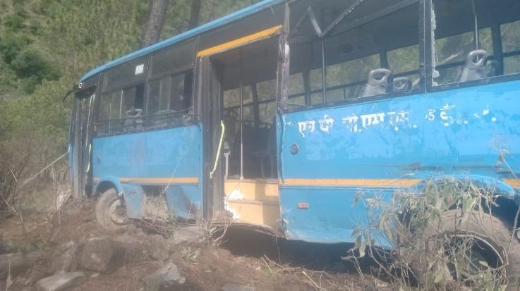  Government bus fell into 300 meter deep gorge in Karsog
