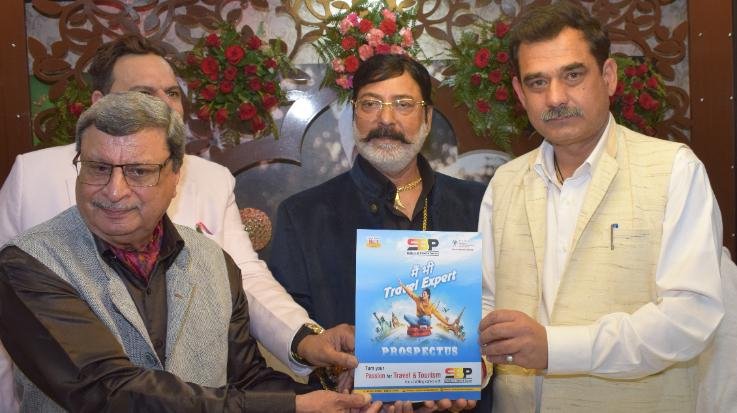 Solan: Important contribution of tourism sector in state's economy: Awasthi