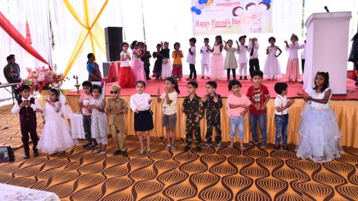 Ghumarwin: Parents Day was celebrated with pomp in Minerva Kids Zone Ghumarwin