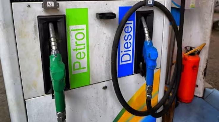 पंजाब में महंगा हुआ पेट्रोल-डीजल