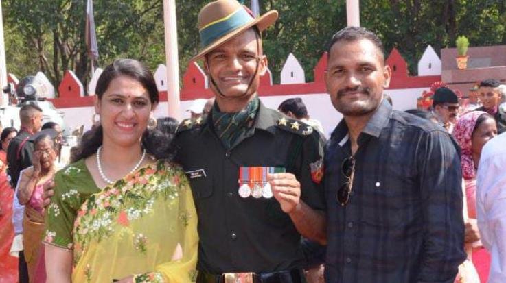 Sirmaur: Shilli Bhangadi's Praveen Thakur became lieutenant 111