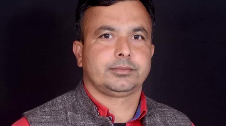 सिरमौर : बेरोजगारी के मुद्दे को क्षेत्रवाद की लड़ाई न बनने दें  – आशीष कुमार