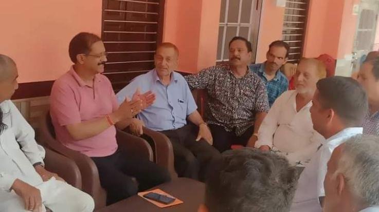 जयसिंहपुर : पूर्व विधायक रविंद्र धीमान ने गिनाई केंद्र सरकार की जनकल्याणकारी योजनाएं