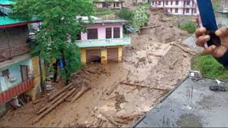 HEAVY-RAIN-IN-HIMACHAL