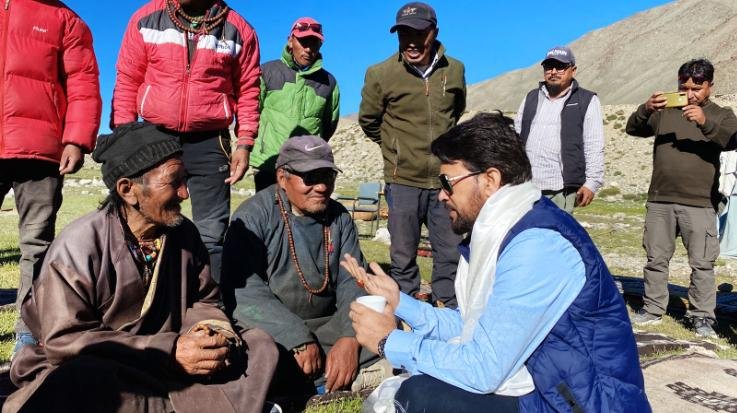 Free dish will soon reach all the villages along the India-China border, AIR will also be strengthened: Anurag