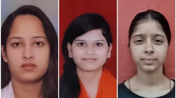 Jaisinghpur: Shalu secured first, Anamika second and Shivani third position in B.Com first year