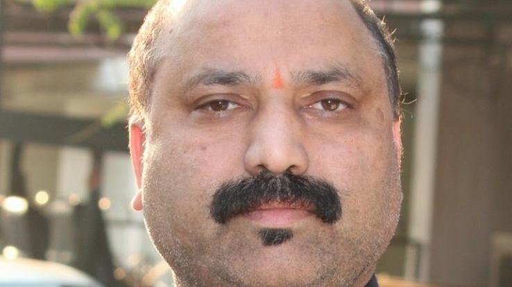 ओछी व घटिया राजनीति से बाज़ आएं विधायक विक्रमादित्य : डॉ विक्रम शर्मा