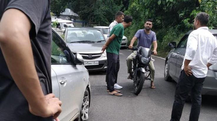 Dehra: Two cars collided with each other in Rodi-Kodi