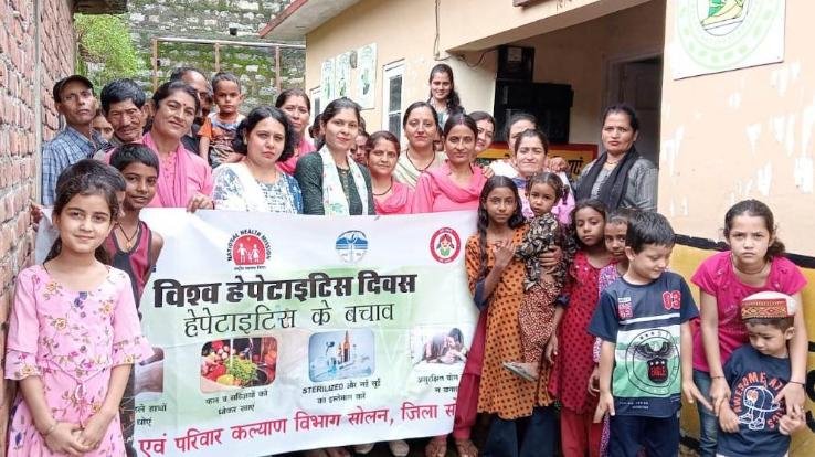 Solan: People made aware in Salogra on World Hepatitis Day