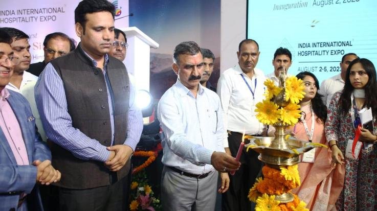 Chief Minister invites entrepreneurs to invest in tourism sector