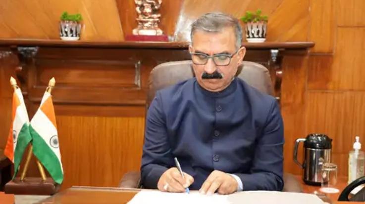 Priority to reach apple mandis, Monsoon session later: Sukhu