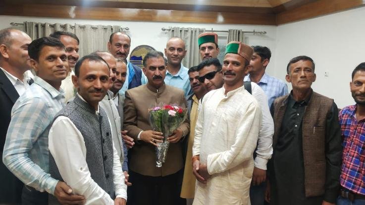  Delegation met CM, sought financial relief for losses in Sirmaur