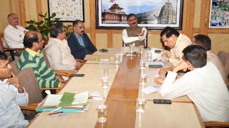 Shimla: It is mandatory to make drainage and cross drainage in all the roads of Himachal: Chief Minister