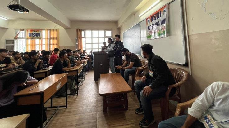 Shimla: NSUI brainstorms on student problems at Kotshera College