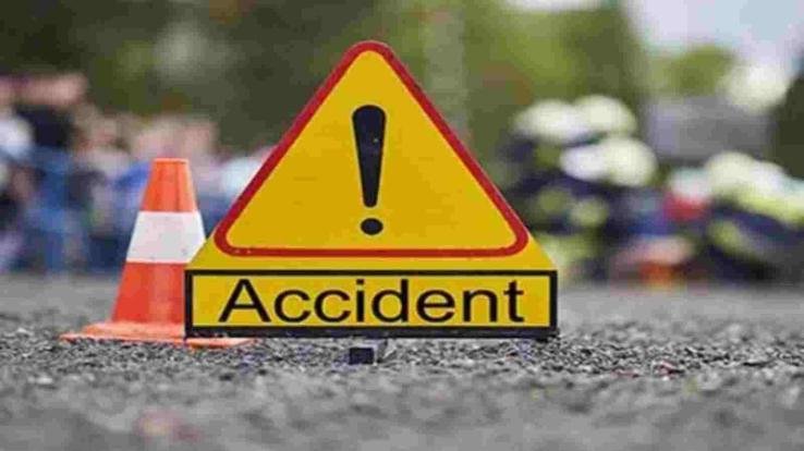 Nahan: Car fell into the ditch, 3 people of the same family died and 2 injured