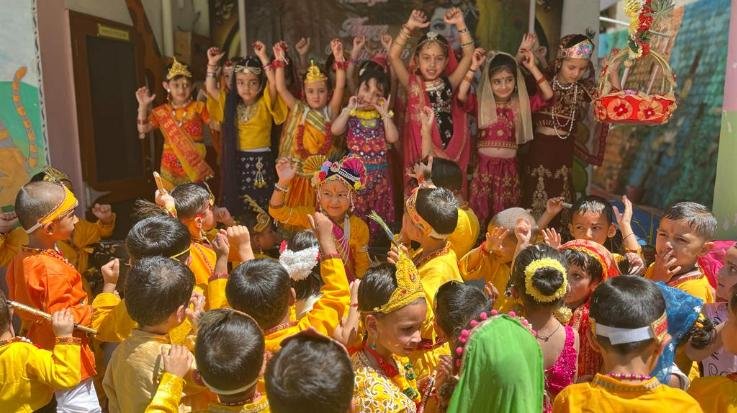 Solan: Shri Krishna Janmotsav celebrated with devotion and enthusiasm at Sai International School 123